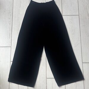 Vintage Zelda Black Velvet Wide-Leg Pants Size 4